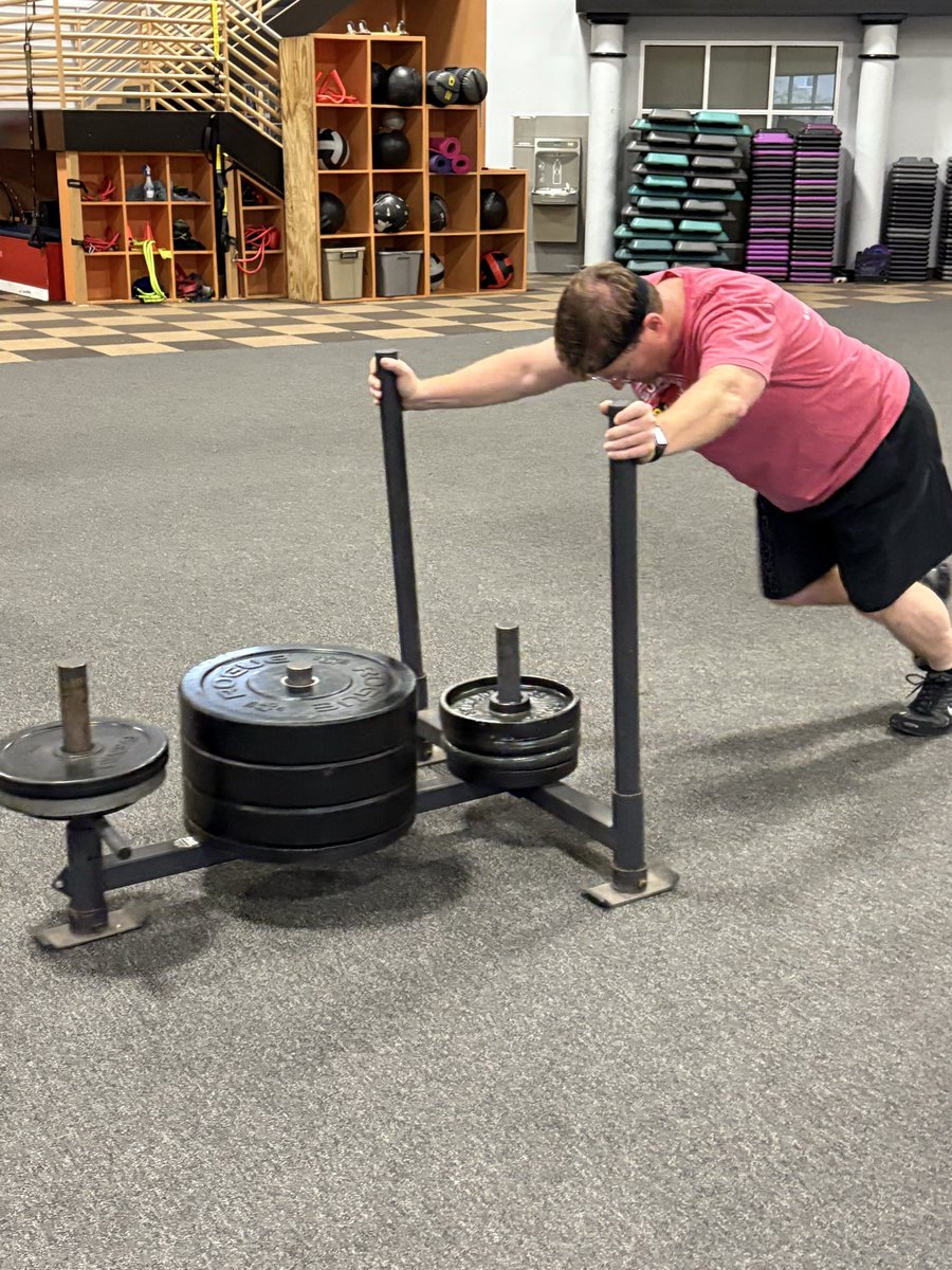 Mark_DeK's tweet photo. Late night party at Wally’s, early morning getting that KAAPPPOOOOWWWWW!!!!!!! at ACT Fitness Bloomington Normal!!! https://t.co/dV4eumBWNq