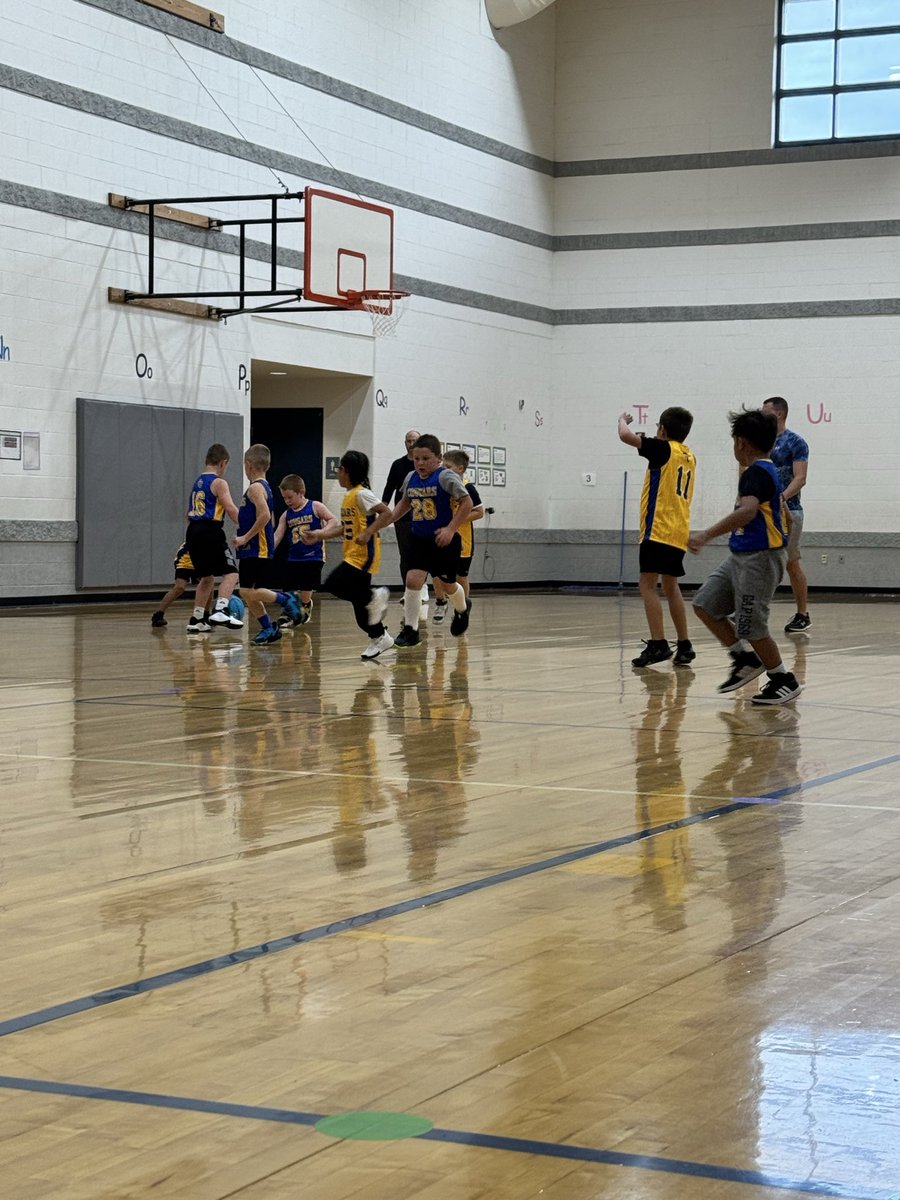 Little Cougars basketball is going on at JB! 💙💛