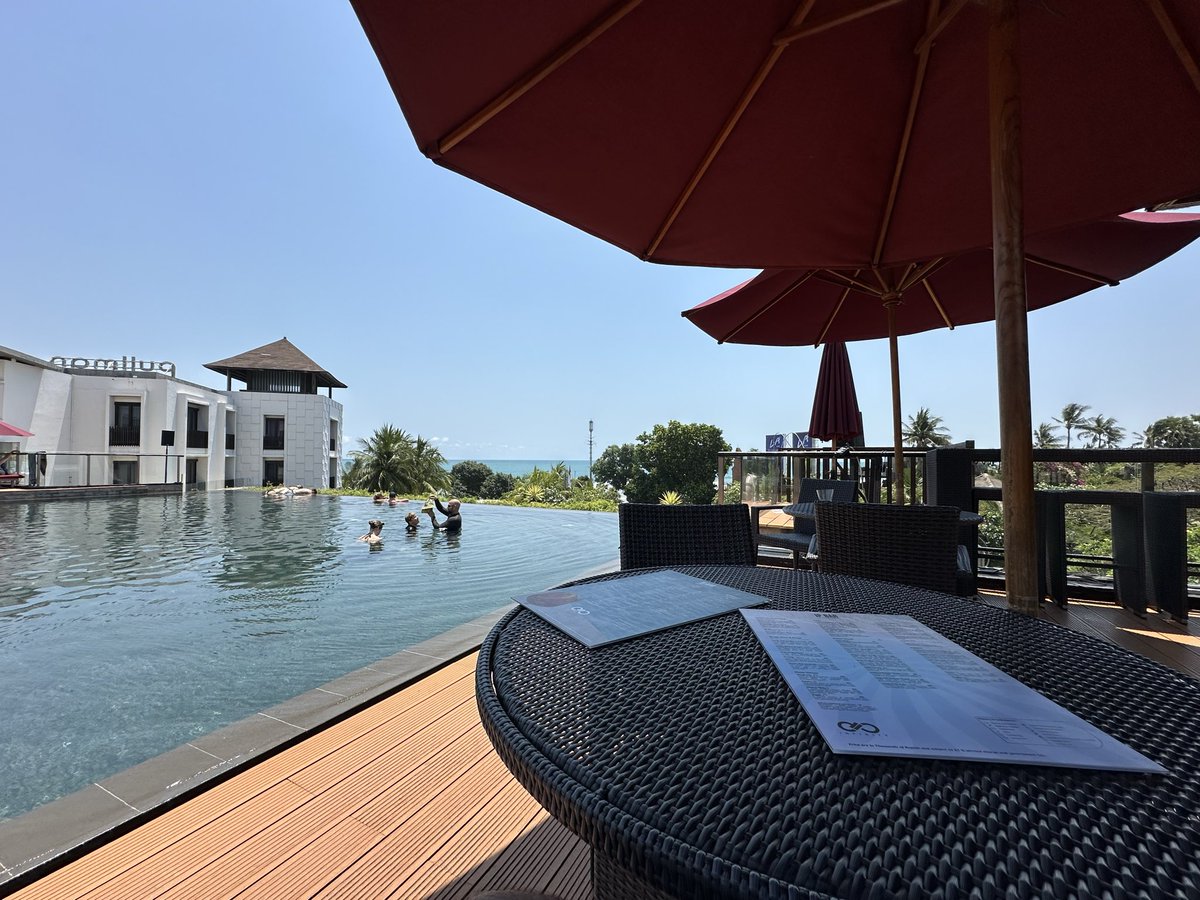 MydAravind's tweet photo. π¨ Base: Pullman Bali Legian Beach
We booked a garden view room, but the Pullman team upgraded us to an Ocean View π β super kind gesture!
The view was breathtaking π
Weβll attach a short room tour + infinity pool clip in this thread π₯
#PullmanBali #TravelSmart https://t.co/p3zEuc8g6Q
