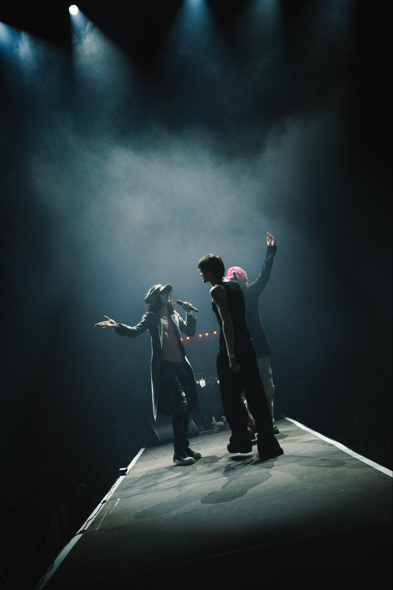 dumpfabs tweet media