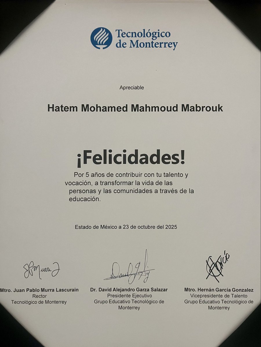 hatemmmabrouk's tweet image. On October 23, I celebrated 5 years at @TecdeMonterrey during the Ceremonia de Lealtad. A journey of growth, collaboration, and purpose.
Thank you, Tec! ❤️
#TecdeMonterrey #OrgulloTec #CeremoniaDeLealtad #ProfesoresTec #HigherEd #InternationalBusiness #HatemMabrouk