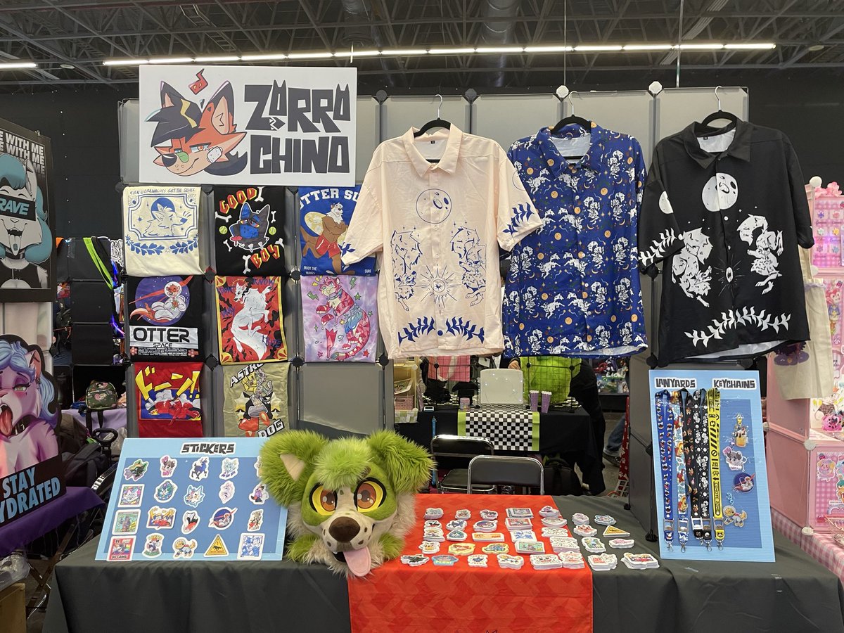 Come and say hi at the dealers at #Confuror 💖table D28