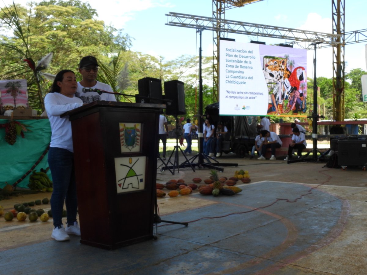 "Esta nueva ZRC, es fruto de la lucha campesina de muchos años, hemos dado discusiones al interior de nuestras comunidades para cuidar el bosque y estabilizar una nueva economía campesina amazónica" Diofanol (Ascatrui), José y Leidy (Comité de Impulso de la ZRC).