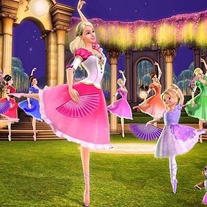 gara gara 12 dancing princess ini aku sewaktu sd pengen cepet meninggal soalnya pas sd kan belum haid katanya kalo belum haid pasti masuk surga. Di otak ku surga itu kaya disini wkwk semuanya bisa dikabulin dan emang pengen ke ruang bawah tanah itu hahaha