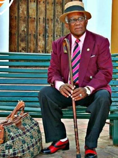 Decir Tito Guerra es decir Santa Ana de Coro. Hoy se marcha nuestro símbolo más querido e insustituible. Los corianos despedimos a este emblema de nuestra amada ciudad y pedimos a Dios por su descanso eterno. Por siempre agradecidos. 🙏🏼