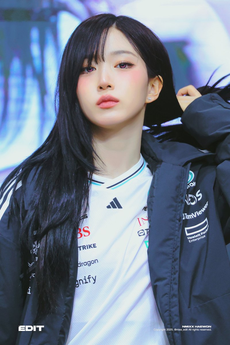EDIT. 에딧 tweet media
