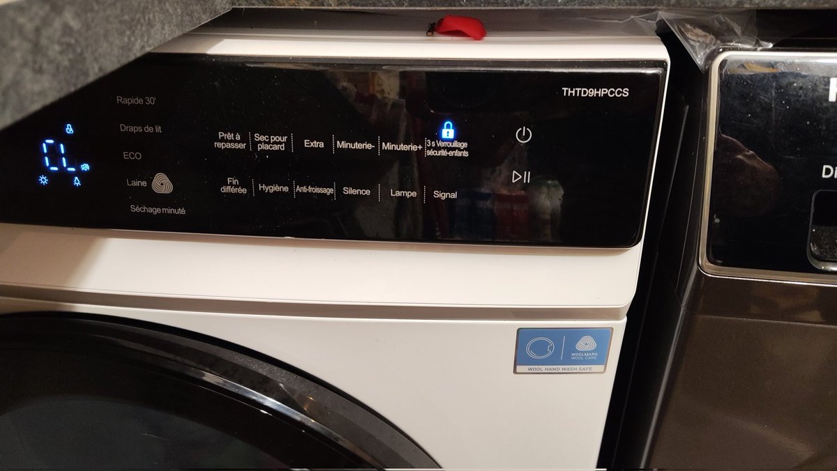 Verrouillage enfant, mais le seul bouton allumé qui donne envie d'appuyer dessus c'est...