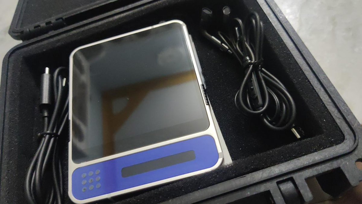 0xtitan__'s tweet image. 😈 The case just landed — it’s not late until it’s late.Welcome home, @EthereumPhone 👀🔥

Time to put this beast to the test! What should I try first? 🧪📱

P.S. Wen @PlaySolana? 😭#EthereumPhone #Web3 #CryptoTech #Solana