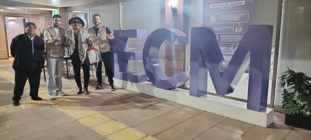Esta semana participé en la Primera Audiencia Pública de la <a href="/SCJN/">Suprema Corte</a>, realizada el 20 de octubre de 2025, de 12:00 a 16:00 h, sobre la invalidez de normas generales por falta de consulta a personas con discapacidad.

Además, el fin de semana pasado estuve en el <a href="/IECM/">IECM</a> para abordar el