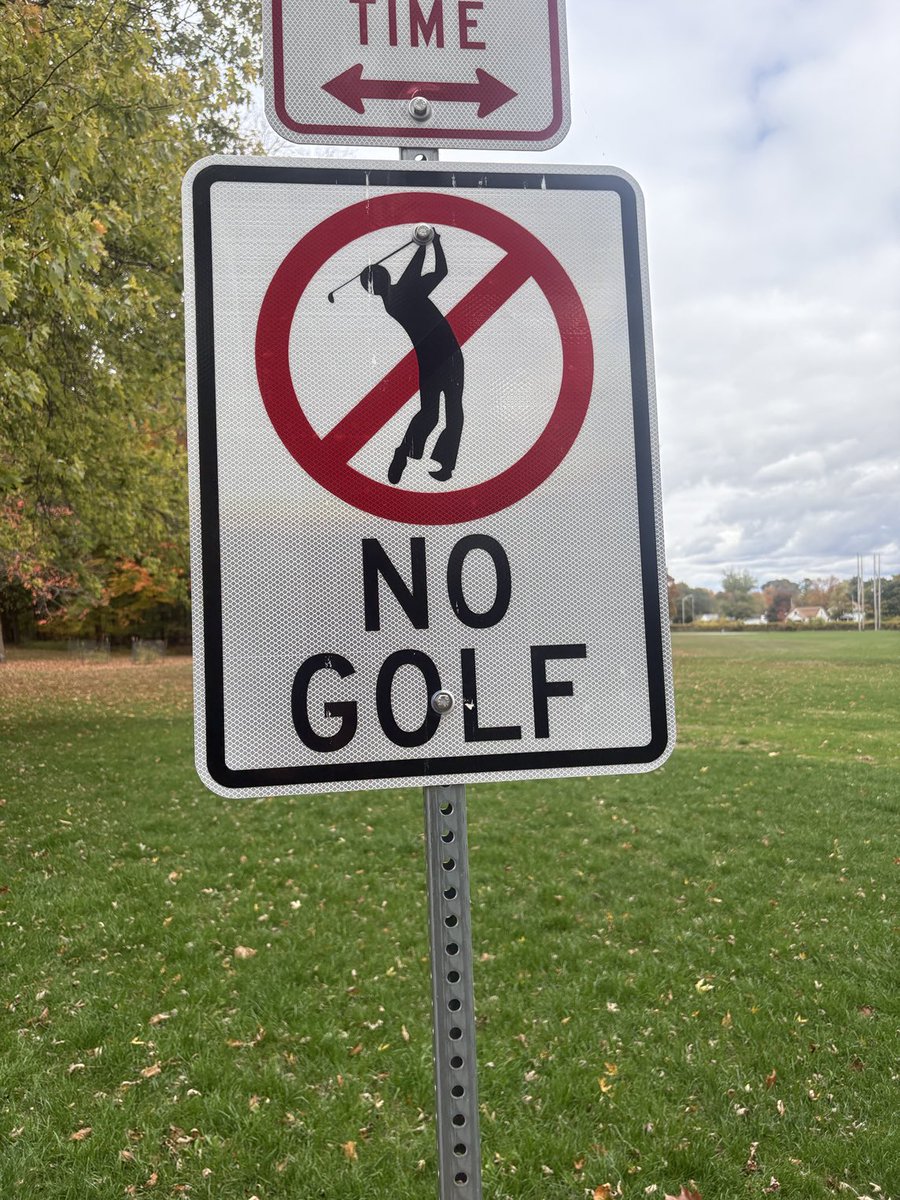 May need to sneak back under the cover of night for this sign 👀