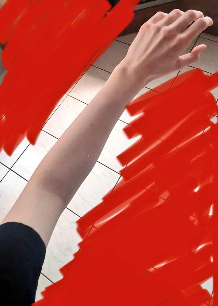 Holy paranoia but my arm feels kinda thin gulp