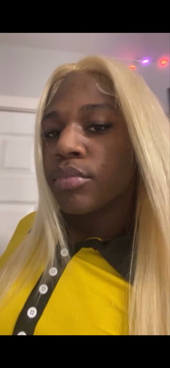 DerreonjM's tweet image. Fine shytt alertt❤️❤️❤️😍😍😍😍🤏🏾🤏🏾🤏🏾