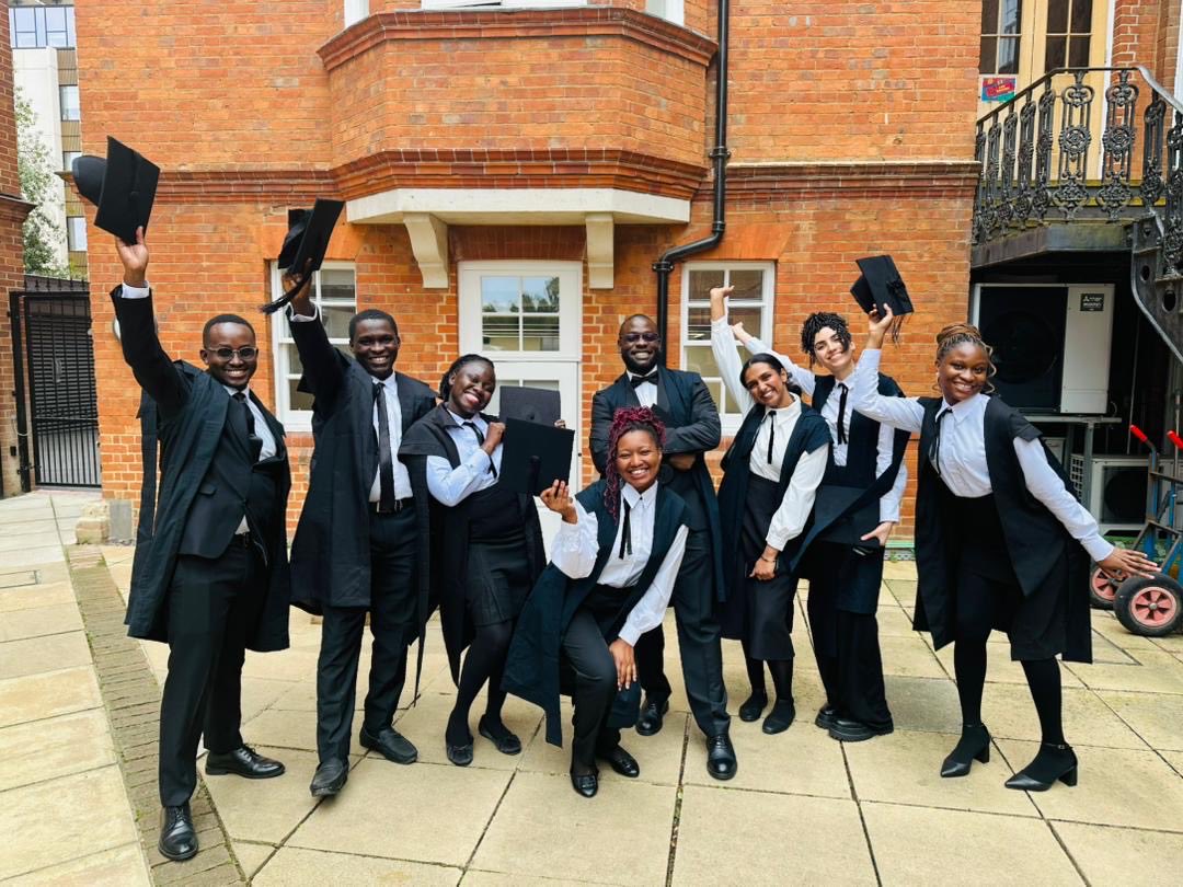 Africa_Oxford's tweet image. Exactly a week ago, 81 scholars from 36 countries matriculated at the @UniofOxford! We look forward to seeing the impact they will make during their time at Oxford and beyond.

#Matriculation #AfOx #MastercardFoundation #AfOxBeitBSG #OppenheimerFund #KennedyTrust #AfOxDuncan