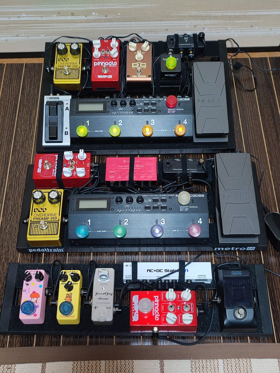 tomo2ohtake's tweet photo. #エフェクターボード2025秋
上:持出しメイン
中:持出しサブ
ゲ:自宅用
音作りの中核となるのはワンプラーのピナクルディストーション。これがあればギターボリューム操作でどうとでもなる。
#Boss
#wampler
#carlmartin
#dod https://t.co/9fljDIGUM6