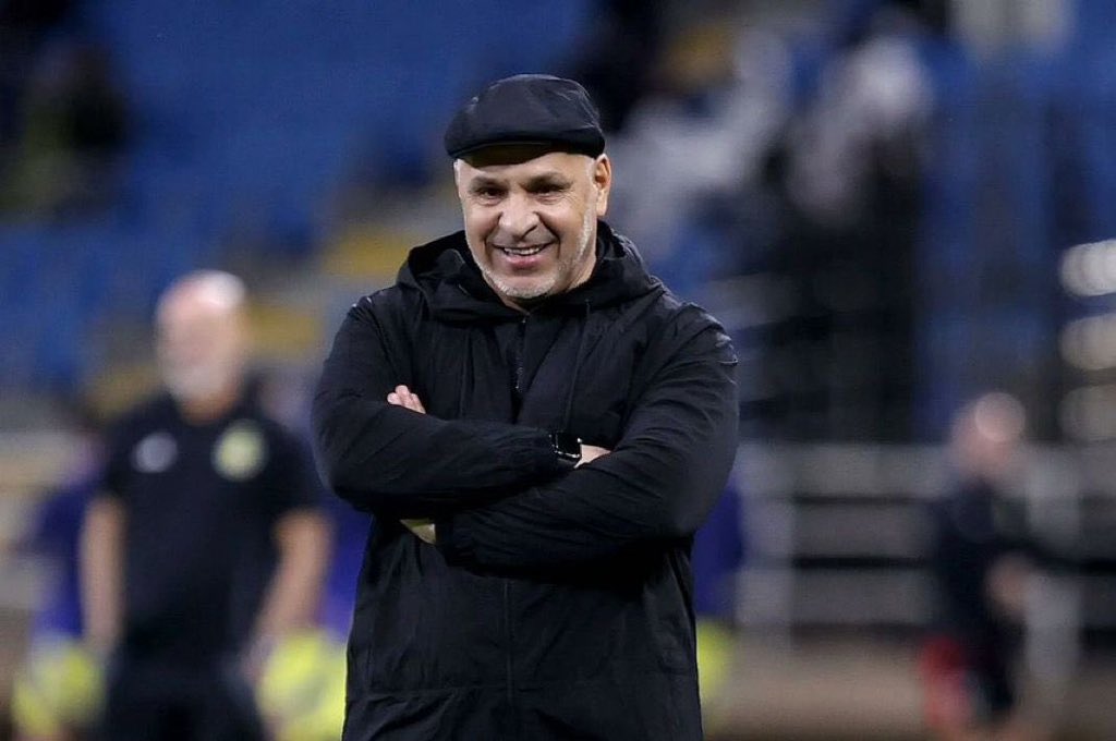 من هذه الجولة يجب أن تكون الخطة هي إنقاذ الفريق من الهبوط 

لذلك أقترح التعاقد معه منذ الآن، بدلاً من التعاقد معه قبل نهاية الدوري بأربع جولات 

#الشباب_ضمك 

<a href="/kholaifhweshan/">خليف عبدالله الهويشان</a> 
<a href="/M7mdal_nassar/">محمد الناصر</a> 
<a href="/Tu_Alghamdi/">تركي الغامدي</a>