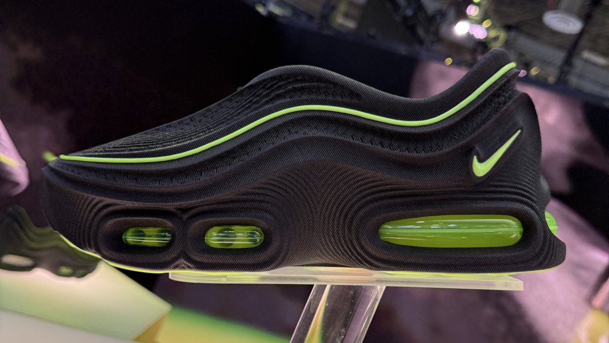 houseofheat's tweet image. DETAILED LOOK at the Nike Air Max 95000 ⚡️🔋