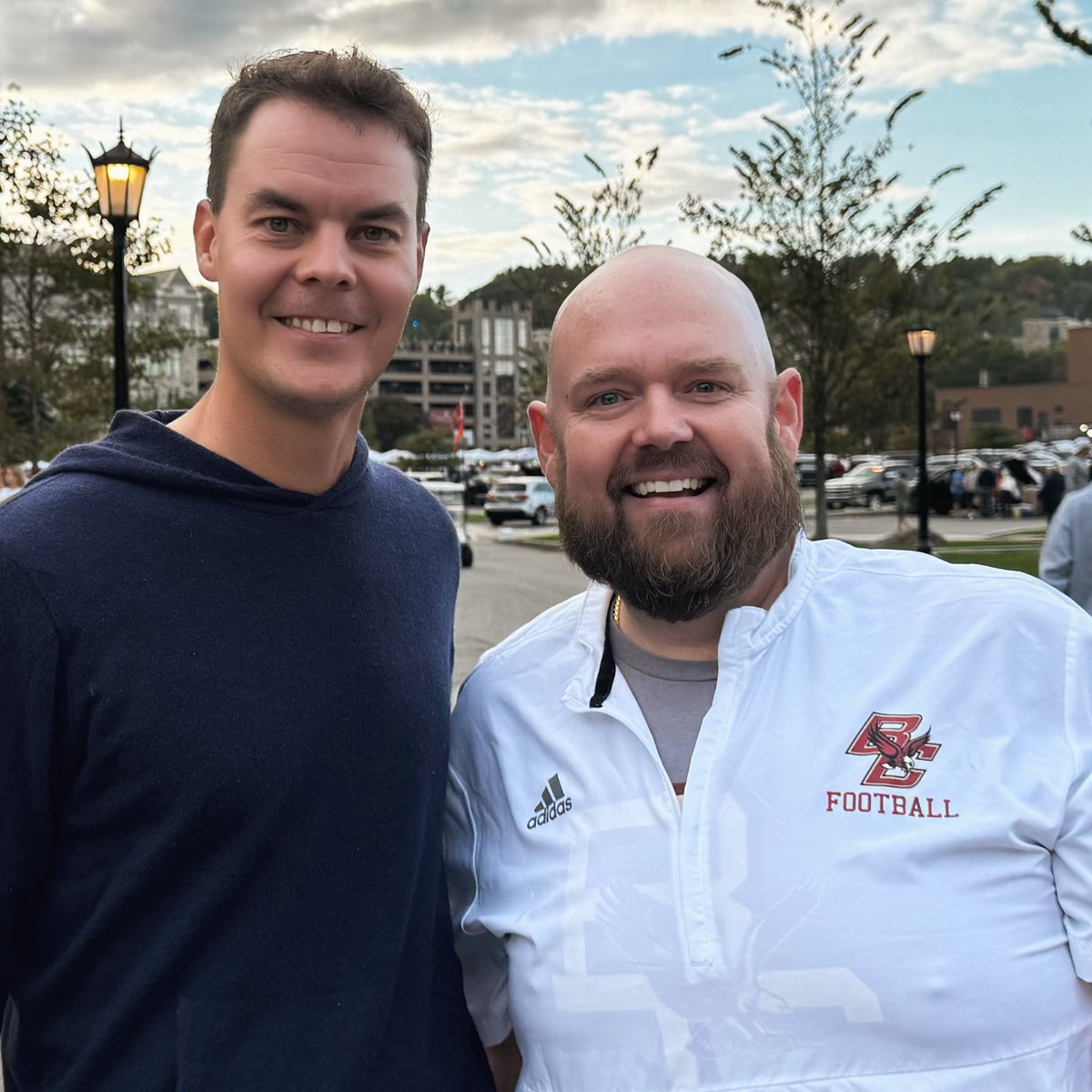 Ran into <a href="/tuukkarask/">Tuukka Rask</a> recently at <a href="/BostonCollege/">Boston College</a> and happy to see he is a <a href="/BCFootball/">Boston College Football</a> 🦅 fan! Sending all the positive vibes 🙏🏻 to the team tonight for their 🏈 game v. @louisvillefb tonight 7:30pm on the <a href="/accnetwork/">ACC Network</a> 📺
.
.
.
#bceagles #goeagles #wearebc @bceagles 
 #forboston