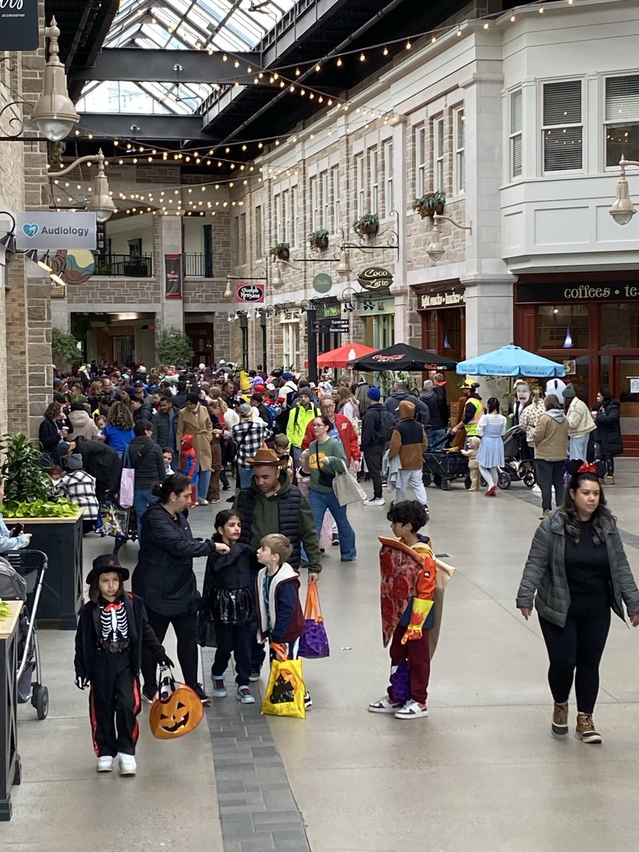 Trick or Treating <a href="/DowntownGuelph/">Downtown Guelph</a> with <a href="/cityofguelph/">City of Guelph</a> - come on down!!