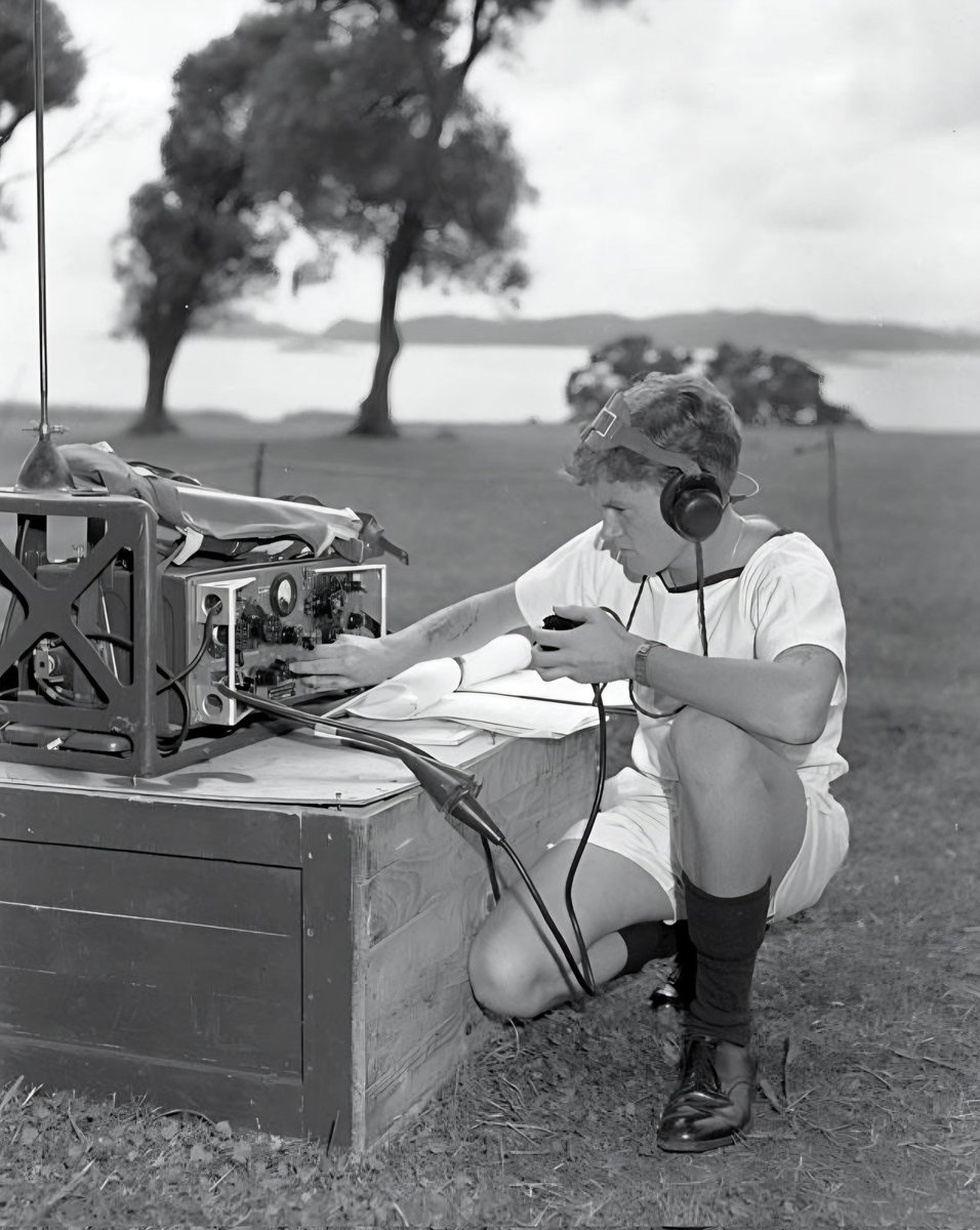 Lawn Control, Type 622 HF Portable Transmitter/Receiver. Waitangi 1965