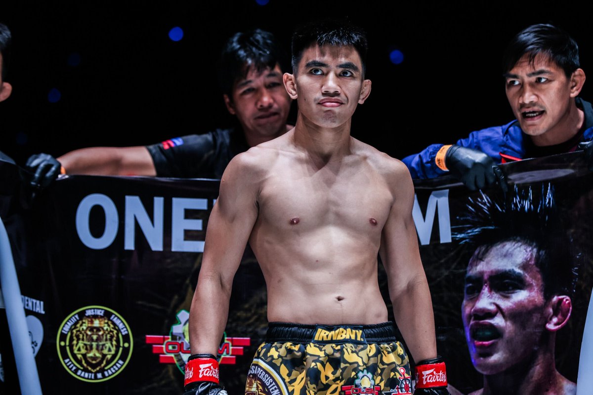 StatifyMMA's tweet image. Champ-champ alert! The reigning Filipino champion aims for two-division glory against a Japanese veteran on November 16. #MMA #ChampChamp #FightNight