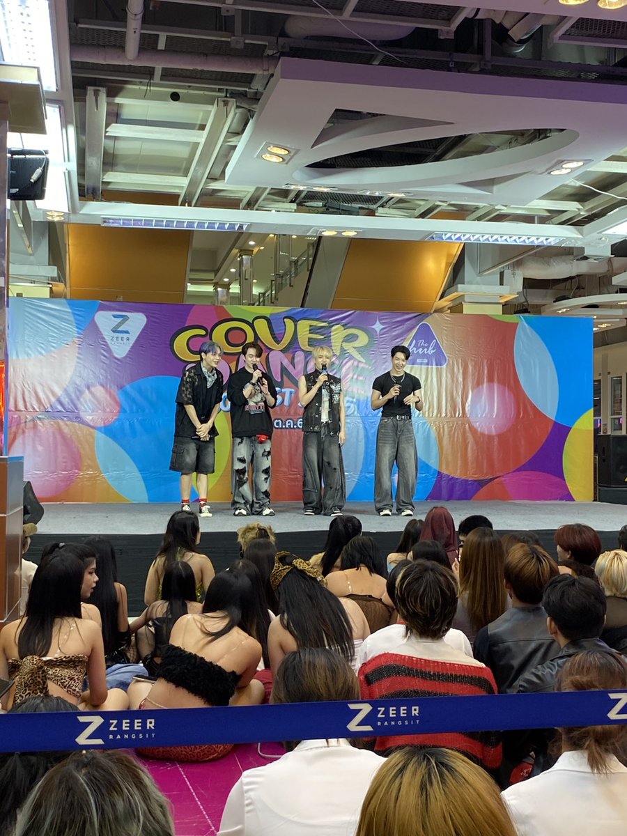 jamesna_family_'s tweet image. วันนี้ HOWLS หล่อกันทุกคนเลยค้าบ 
#HOWLS #HOWLDY #JAMESN #JAMESNA_FAMILY