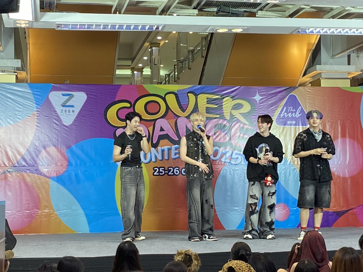 jamesna_family_'s tweet image. วันนี้ HOWLS หล่อกันทุกคนเลยค้าบ 
#HOWLS #HOWLDY #JAMESN #JAMESNA_FAMILY