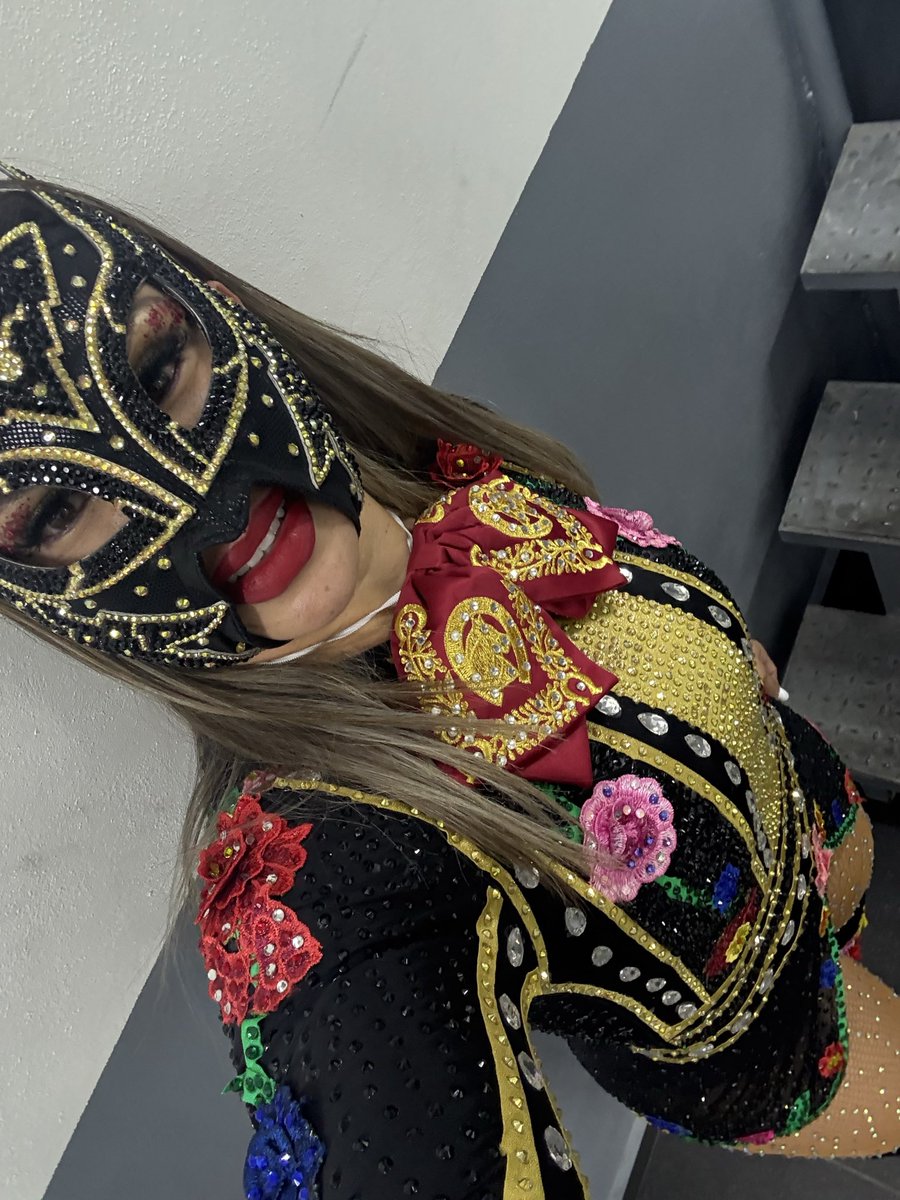 Gracias por todo su apoyo en el grand prix de Amazonas ♥️🙏🏻 #campeonasmundialesdepareja #chicasindomables #Lluvia #JAROCHITA #CMLL #Anazonas #GrandPrix2025 #mexicanas