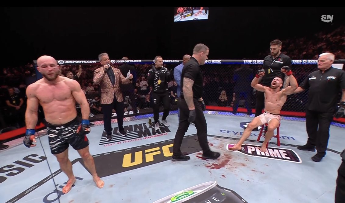 Don’t think I’ve ever seen someone get their hand raised from the stool. Ludovit Klein says he broke his ankle in Round 3. #UFC321