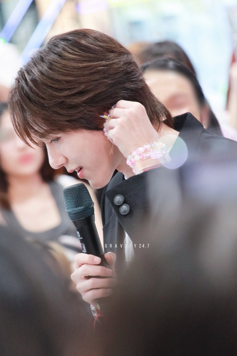 gravity24's tweet image. ความน่ารักหน้าตาแบบนี้หรือเปล่า 🩷 #hirunkit_ 

@Hirunkit_