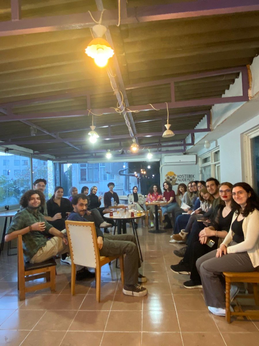 KostebekAkadem1's tweet photo. Kazmaya devam ediyoruz…

Edebiyat Atölyesi kapsamında
Orhan Kemal’in Cemile kitabını kitabını tartıştık.

Haftaya Cumartesi günü saat 16:00’da Amin Maalouf’un Empedokles'in Dostları romanını tartışmak üzere buluşuyoruz 

Tüm sıra arkadaşlarımızı bekleriz 🌱 https://t.co/Xig4fedp0m