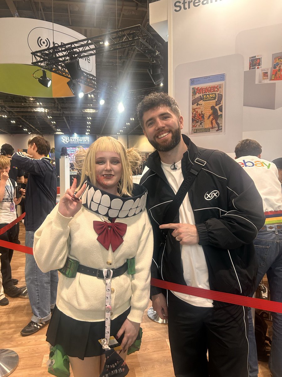 DYMBGIRL's tweet photo. Urrr what do you mean THE @ZerkaaHD was at comic con! My day has been made even better https://t.co/EfRbT6A5Gg