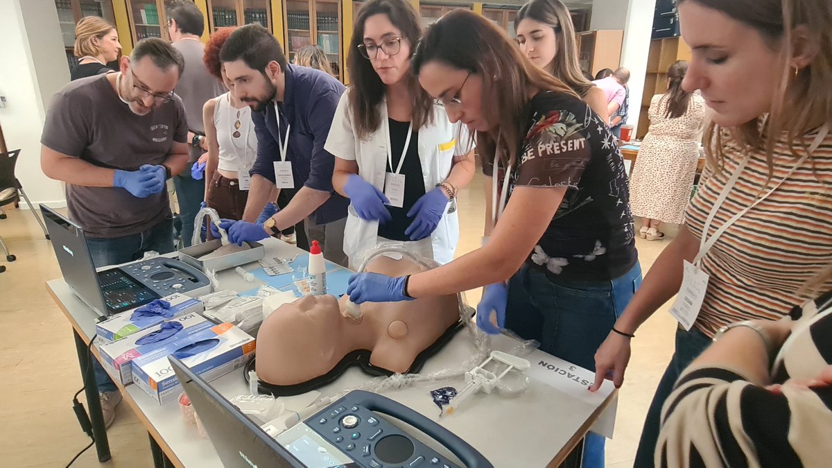 PAAF_2025's tweet image. Porque la formacion médica debe comenzar por una buena base teórica y por entrenamiento en entorno seguro.
Taller de #PAAF dentro de las Jornadas de #PAAF, Murcia.
Gracias, @BiotmeMTM y @MindraySpain
#PAAFMurcia2025 #CytoPath
#SegPac #Simulación #SBME