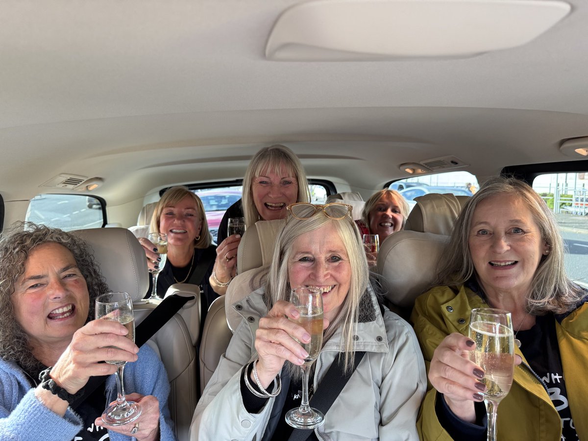chauffeur_first's tweet photo. 🎉 A Special Surprise 60th Birthday Celebration in Northern Ireland! 🎉

Today we had the pleasure of welcoming a wonderful group of ladies who travelled from both the UK &amp; Ireland for a very special surprise 60th birthday celebration! 💐🥂 https://t.co/VnG6J8AMyv
