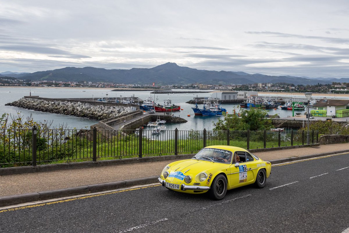 RACVascoNavarro's tweet image. 🏁🚗🏆 Un total de 70 coches históricos parten desde Fuenterrabía hacia Zumárraga con motivo del XXVI Rally Vasco Navarro Histórico

#RallyeVascoNavarroHistorico

ℹ rac-vasco-navarro.odoo.com/r/q21
