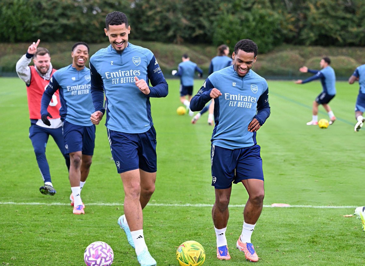 AFC Pics tweet media
