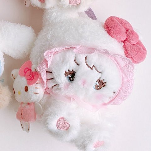 yyourlin's tweet photo. หิ้วแล้ว ส่งต่อสิทธิ์ sanrio x mikko 
พวงกุญแจตุ๊กตา คิตตี้ kitty หายากแล้วนะค้า
750฿ มัดจำได้ ค่าส่งในไทย 40฿
รอบส่งกลับ 31/10 สนใจ dm ค่า 
#ตลาดนัดsanrio #ตลาดนัดซานริโอ้ https://t.co/yqekFB4c2E