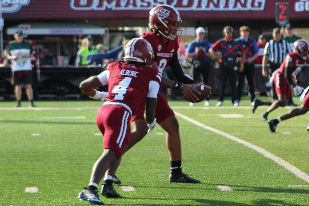 UMASS (0-8, 0-4) 13 
Central Michigan (5-3, 3-1) 38

Final