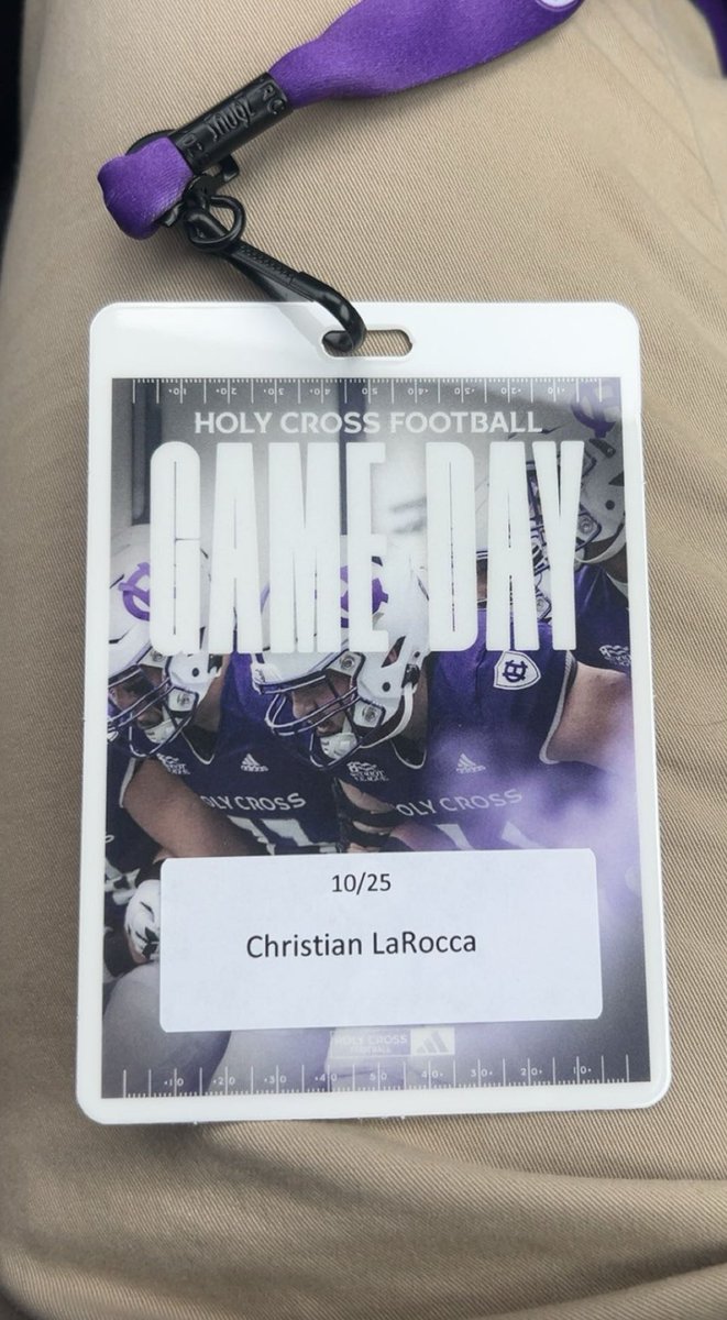 ChristianL608's tweet photo. Thank you @colempino and @HCrossFB for having me on campus today. I had a great time touring the school and watching the game. Cant wait to be back! https://t.co/QkuWGUWllL
