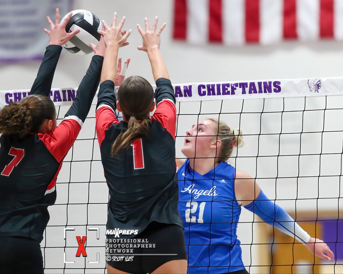 ScottIles's tweet image. 🏐 Gallia Academy vs Circleville @maxpreps Photo Gallery 📷➡️ t.maxpreps.com/47GxigG

@GalliaAthletics @Athletics_CV @CHSTigerVBall 

*All Photos on @maxpreps Team and Personal Pages