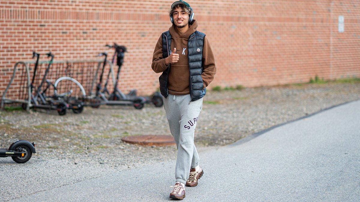 🔥 fits for Senior Night!

Match Day Central ➡️ unh.short.gy/rCKQh1

#EarnedNotOwed