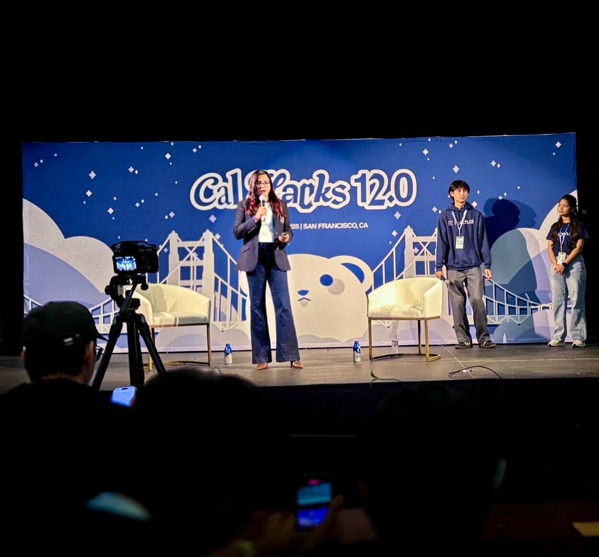 fetch_ai_IL's tweet image. .@CalHacks x @Fetch_ai Innovation Lab: Day 1 done, time to kickstart day 2! 🎉
We’re at the Palace of Fine Arts for a 3-day hackathon to build your projects with Fetch.ai, ASI:One and deploy them on @Agentverse_ai!
Here’s what’s on the agenda: demos, mentorship…