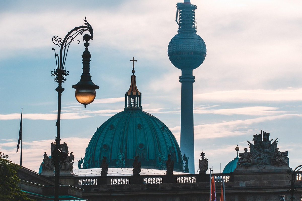 Diana🍁 🇳🇴 (@vestkysta) on Twitter photo ✨⚓️✨Berlin Cathedral, Germany. ✨⚓️✨Berlin Cathedral, Germany.