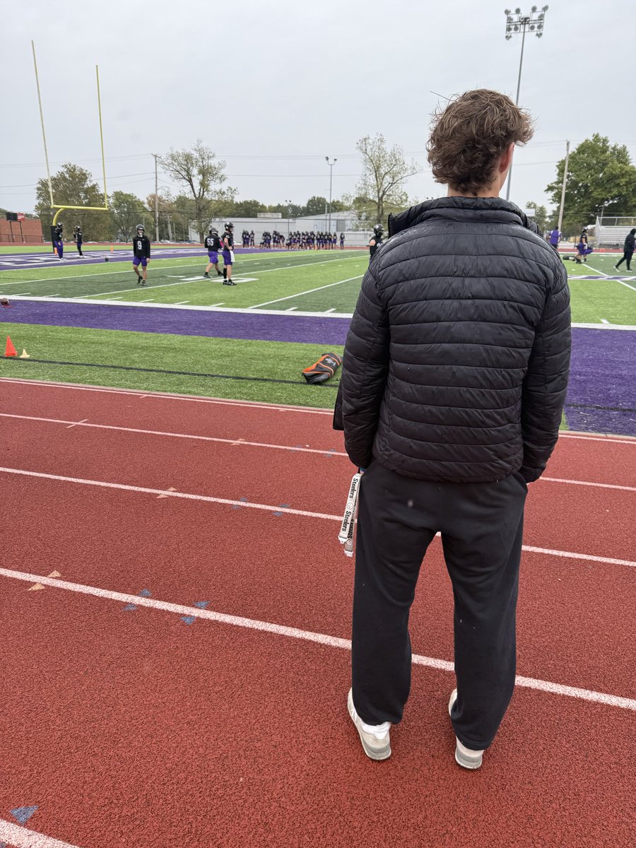 Thanks so much to <a href="/sbubearcats_fb/">SBU Football</a> and <a href="/CoachHansen_/">Paul Hansen</a>  and all of the other great coaches for having me out for a game day visit.
<a href="/OzarkTigersFB/">OzarkTigersFB</a> <a href="/Ozarkfb_recruit/">Ozark Tigers Football Recruiting</a> <a href="/Southwest7v7/">Southwest 7</a> <a href="/JPRockMO/">JP Rock</a> <a href="/The_onlyAjReed/">Allen Reed</a> <a href="/CoachDNew_/">Donavan Newman III</a> <a href="/CoachTCurts/">Coach Curts</a> <a href="/COCsportsreport/">Central Ozark Conference sports report</a> <a href="/PrepRedzoneMO/">Prep Redzone Missouri</a> <a href="/jett_easley/">Jett Easley</a>