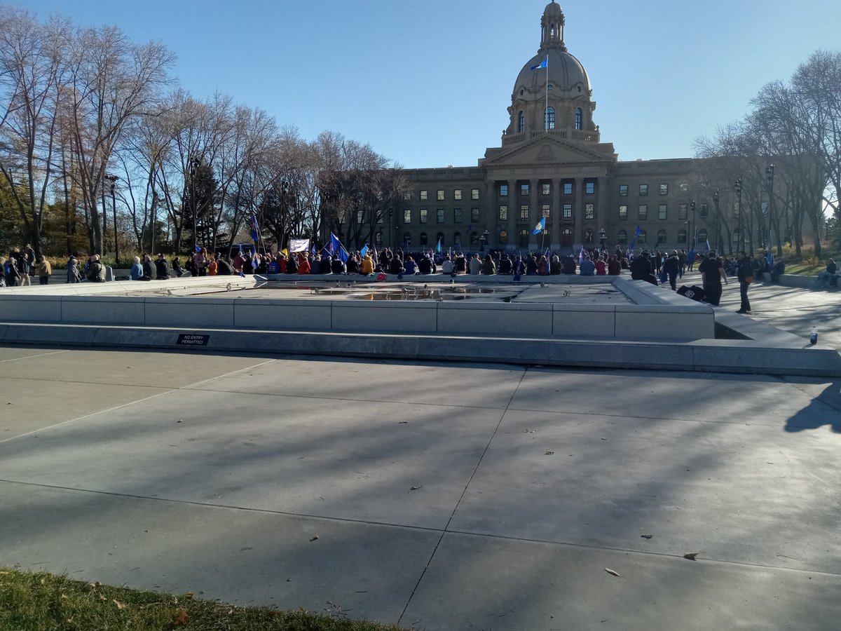 Alberta Legislature 3 pm
#IamAlberta