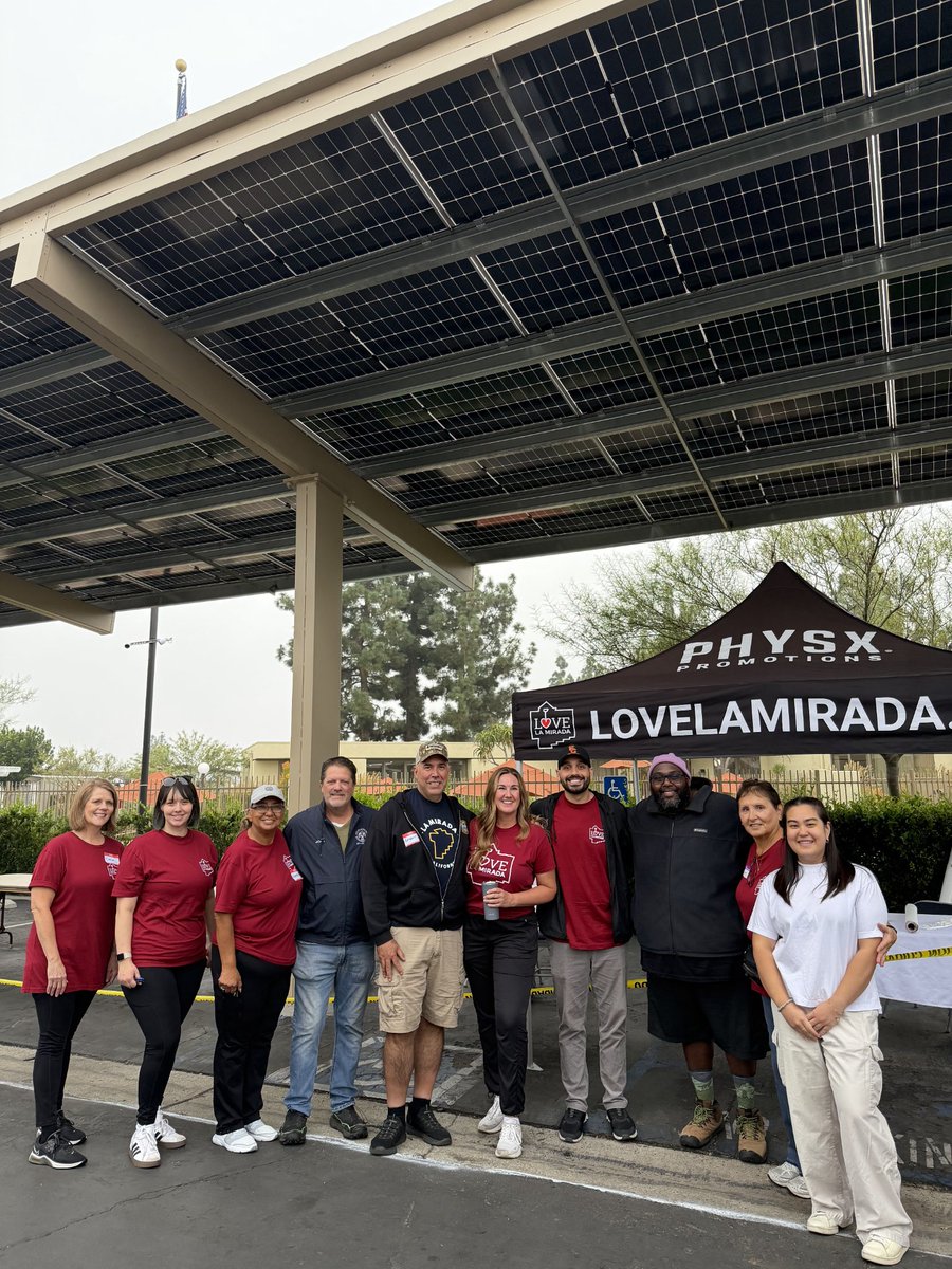 LMDistrict5's tweet photo. Amazing work for the community today.   Thank you Love La Mirada organization for your leadership in truly serving our community.   Had the opportunity to work on one of many projects today.  Painting the Oak Creek park bridge today with other community members https://t.co/HlorWUspGZ