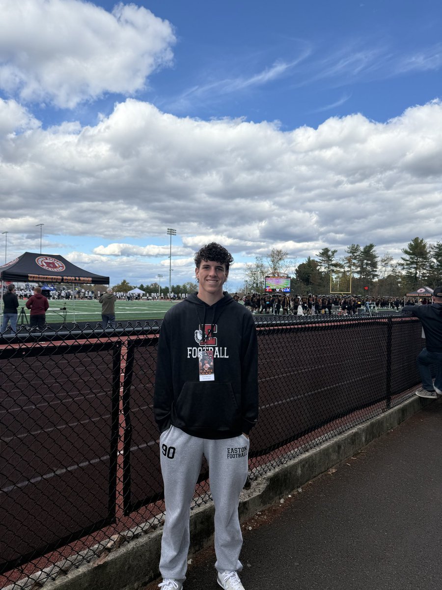 I had a great time today at Ursinus for their game vs Franklin &amp; Marshall! Thank you <a href="/Coach_Endy/">Jeff Endy</a> and <a href="/CoachPGallagher/">Peter Gallagher</a> for the invite! 

<a href="/Matt_Senneca/">Matt Senneca</a> <a href="/EastonFootball/">Easton Football</a>