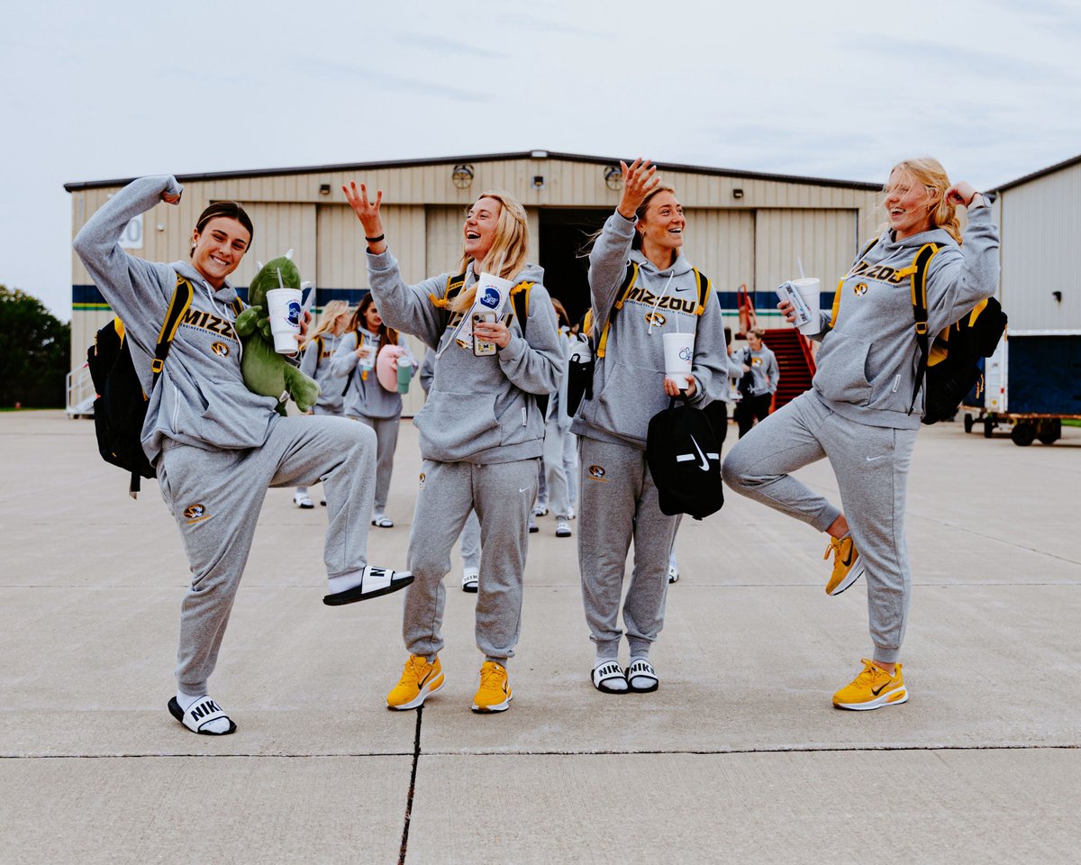 Out and about ✈️

#MIZ 🐯 | #FlyCOU
