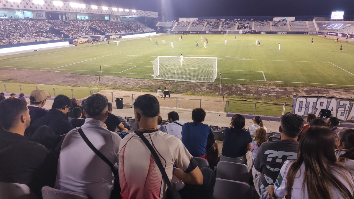 Álex Moral 💎 (@alexrjcf) on Twitter photo Bendito sábado de +3 en +3 💛💚
Aunque los de 🤍💜 casi me hagan echar el corazón por la boca hoy 🥴🤣 Bendito sábado de +3 en +3 💛💚
Aunque los de 🤍💜 casi me hagan echar el corazón por la boca hoy 🥴🤣