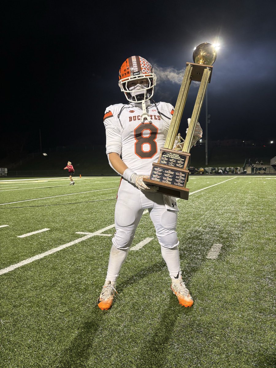 walkerNYsports8's tweet image. Perfect season. 10-0. 
TVC-Ohio Champs. 🏆

Secured it on Athens turf — this one’s for our town.

All glory to God and that front 5

#CO27 #BuiltNotBought #GodsPlan
@carl_blalock21 
@HigginsJ32 
@austin_g10 
@aalecthompsonn 
@WillOdenthal