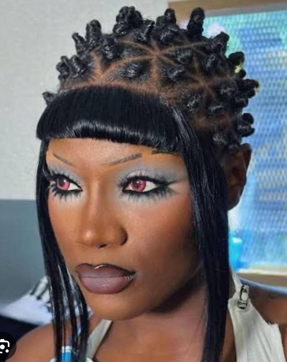 ciliarobe5's tweet photo. @housebunnyyyyy @black_and_petty @msflyred Last post, unless u want more proof. B like what r we debating right now, there really isn’t one lol..I’ve kept up with both their careers, l think Jt kills it looks wise at times, but she was influenced later on to take on the alt route, Doe been that !This is from the neck up: https://t.co/ZrXarUANF5